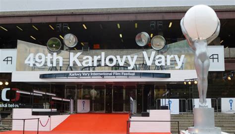 Rozpočet přehlídky je rámcově odhadnut na 100 milionů korun a už tradičně mff přispějí karlovarský kraj i karlovy vary. Filmový festival Karlovy Vary 2014 našima očima: Nejhorší ...