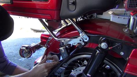 Plasticolor has been supplying the automotive aftermarket with high quality automotive accessories. Chrome Hitch Installation for Harley Electra Glide 2009 ...