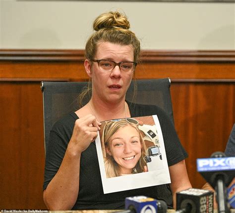 mom of missing girl 22 pleads for help to find her daughter who she hasn t