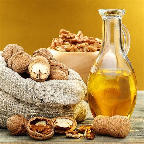 Orehovo olje, balzam za zdravje in brbončice - oreh