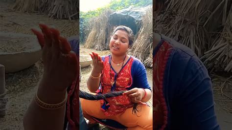 आरती अपनी दीदी के बाल मेंहदी लगा रही है shortvideo youtube