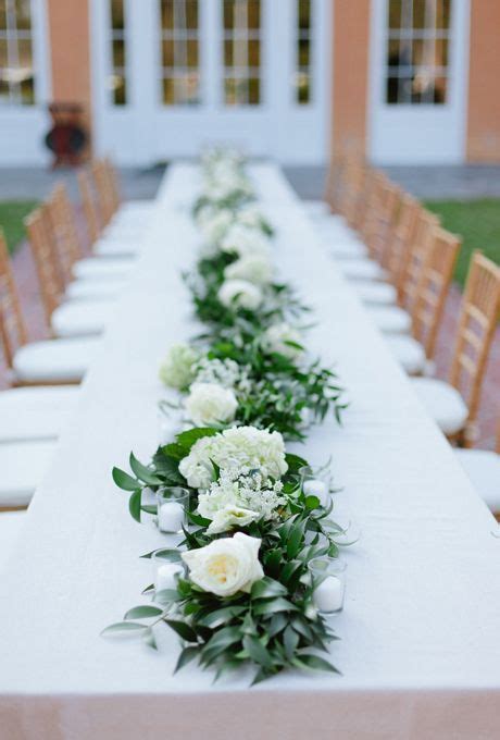 31 Fresh Flower Table Runners For Every Wedding Style