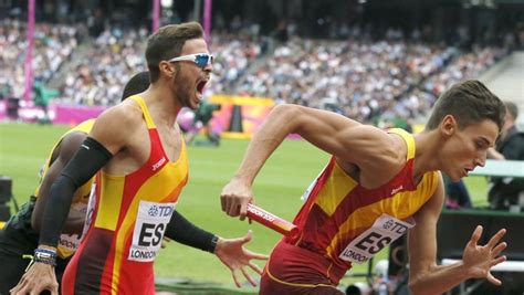 The gold medal for u.s. El 4x400 cierra el Mundial con récord de España y una ...