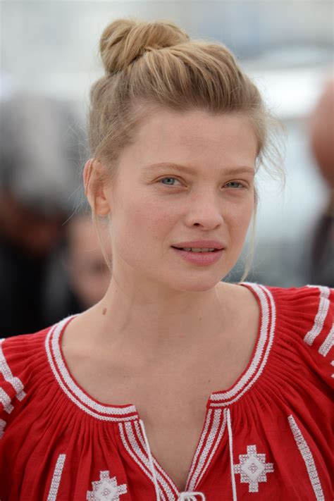 Melanie Thierry - 'The Dancer' (La Danseuse) Photocall - Cannes Film Festival 5/13/2016 • CelebMafia