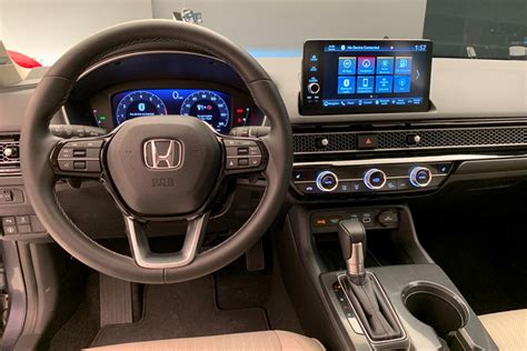 Meet The 2022 Honda Civic Keeping The Sedan Tradition Alive Carbuzz