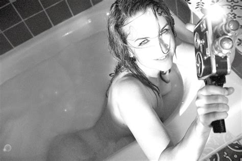 Renee O Connor Tj Scott In The Tub Album On Imgur