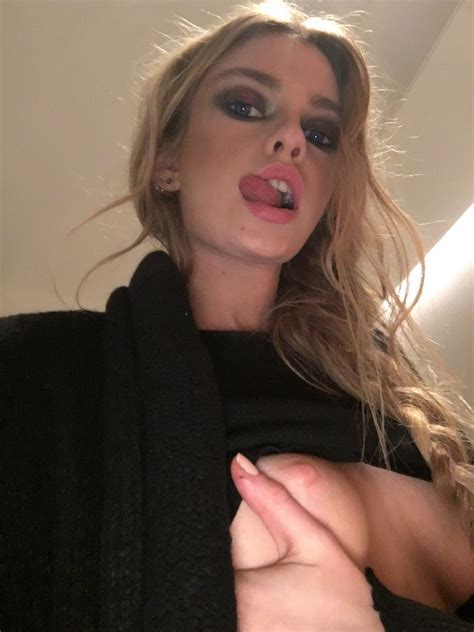 Stella Maxwell Nude Complete Leaked Collection Photos The