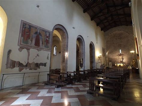 Di san luca 100 m. Chiesa di Santa Maria Maggiore - Assisi (PG)