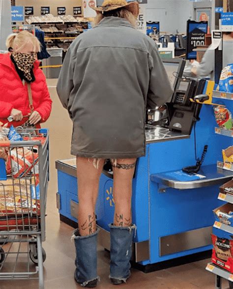 20 Of The Most Peculiar Walmart Customers To Ever Exist Ratemyjob