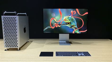 Apple Desktop Workstation Computer Mac Pro And Pro Display Xdr