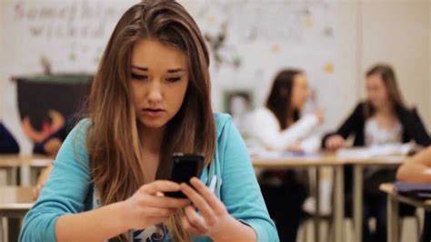 Were So Sad To Hear These Cyberbullying Stats Hellogiggles