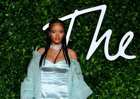 Rihanna Left With Black Eye Bruised Face After Electric Scooter Accident