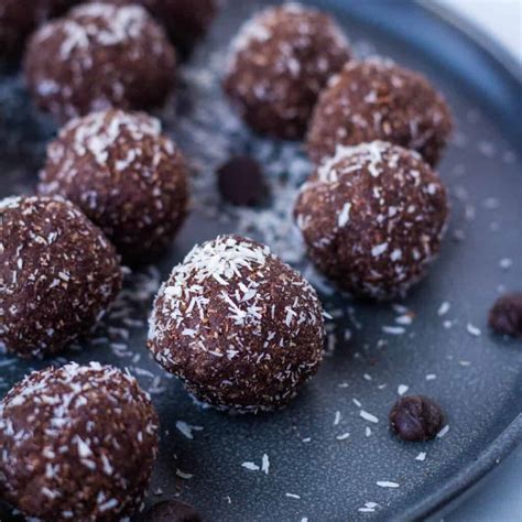 Chocolate Coconut Date Balls Vegan And Gluten Free Keeping The Peas