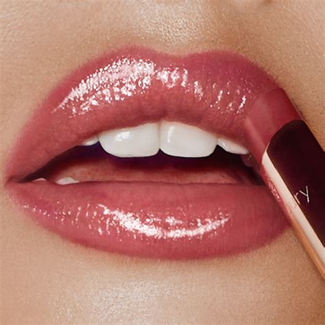 Sexy Lips Superstar Lips Nude Glossy Lipstick Charlotte Tilbury