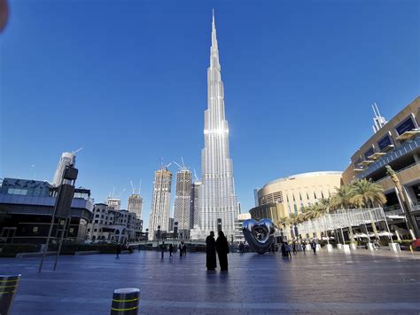 Burj khalifa, dubai, united arab emirates. Dubai Welcomes its Tourist with a Magnificent Burj Khalifa ...