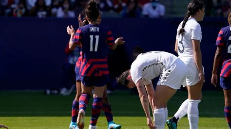 Uswnt Beats New Zealand After Meikayla Moore Own Goal Hat Trick The