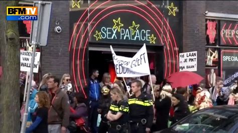 Quartier Rouge Damsterdam Les Prostituées Contre La Réduction Du Nombre De Vitrines Vidéo
