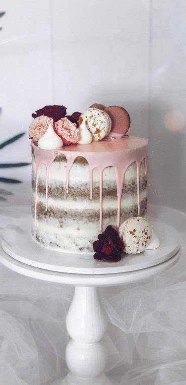 Jaw Droppingly Beautiful Birthday Cake Semi Naked Birthday Cake