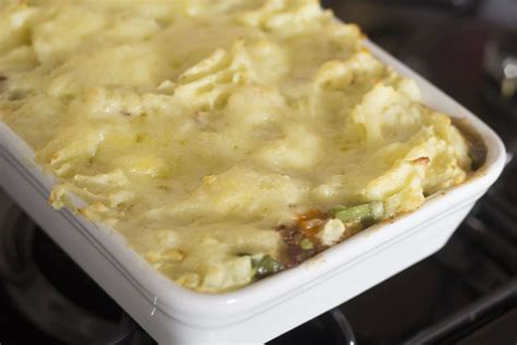Shepherd's pie, which is believed to have originated in northern england and scotland, was originally made with lamb meat, as the name implies. Easy Quorn Shepherd's Pie Recipe - We Made This Life