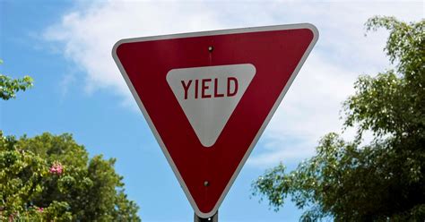 Letter: Yield sign needed at dangerous Endicott hill