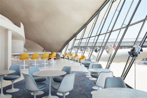 Peek Inside The Twa Hotel At Jfk Airport A Jet Age Masterpiece