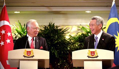 Kan anaknya ikut angkatan muda golkar yang tunangan dengan anaknya najib razak itu, kata boyamin saat dihubungi, jumat (14/8/2020). Kisah Benar Di Singapura Pada Zaman Najib Razak - Anti-DAP ...