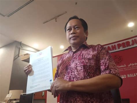 Saya tak fikir mereka akan membuat sesuatu yang merugikan mereka dan juga golongan mereka wakili. UMNO pertimbang tarik diri dari sokong PN - Shah Alamku