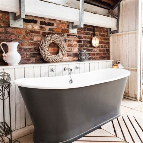 The first issue that most of us are concerned about when talking about brick walls in the bathroom is their maintenance and the possibility of mold. 33 Bathroom Designs with Brick Wall Tiles | Ultimate Home ...