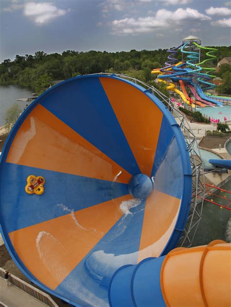 Liquid Lightning Giant Funnel Water Slide Geauga Lakes Wildwater