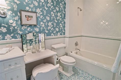 2017 Bathroom Wall Decoration And Color Ideas