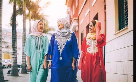 Arab saudi dan uni emirat arab adalah dua negara berbeda. Genjot PDB Negara, Arab Saudi Ubah Aturan Pariwisata ...