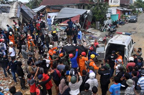 Innalillahi Sudah Orang Jadi Korban Gempa Sulbar Indonesiainside Id