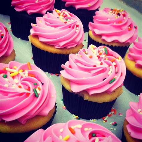 Lola Pearl Bake Shoppe Perfectly Pink Birthday Cupcakes