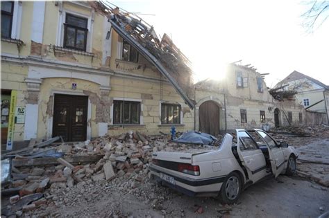 In quest'area la sismicità dal 1985 ad oggi è molto frequente con eventi di magnitudo compresa tra 4.0 e 4.9 come quelli avvenuti nel 1988 e nel 2007 localizzati a sud dell'epicentro di questo. Terremoto In Croazia Oggi / Terremoto Croazia, oggi a ...