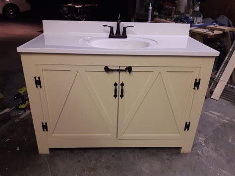 As modern farmhouse bathrooms become more popular, sliding barn doors have exploded in popularity. MCcustomsDesigns | Farmhouse bathroom vanity, Vanity ...