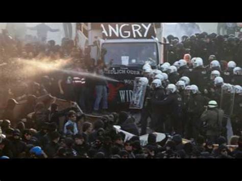 G Hamburg Sees Clashes Between Police And Protesters Youtube