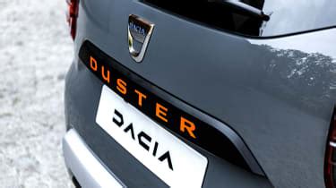 New Top Spec Dacia Duster Extreme Se Suv Revealed Pictures Carbuyer