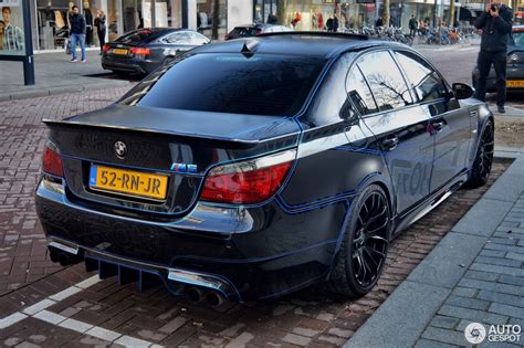The e60 m5 does not hit 330 kph. BMW M5 E60 2005 - 28 februari 2016 - Autogespot