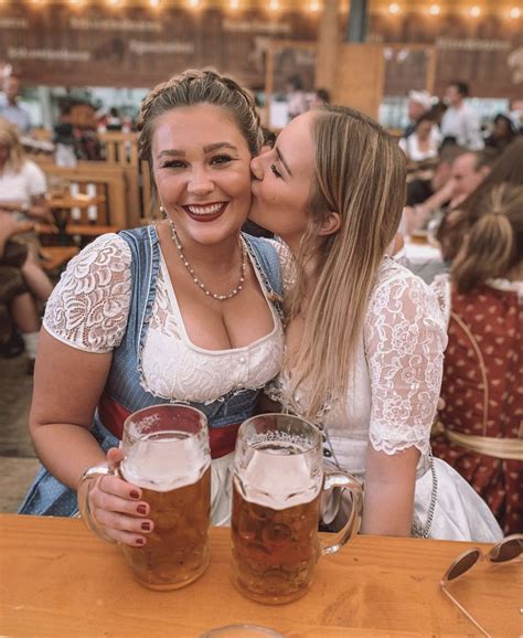 Funtimes Cheers German Girls German Women Octoberfest Girls