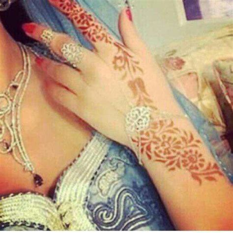 for more stuff you can follow on pinterest kubra yousuf henna ink henna hand tattoo girly
