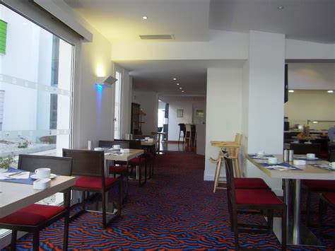 Park inn by radisson luxembourg city. Hotel review - Holiday Inn Lille Ouest Englos - Lille ...