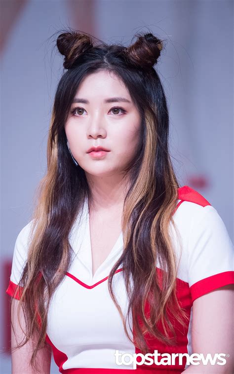 :) welcome to the official youtube channel of. Brave Girls Hyeran @ 'High Heels' Showcase