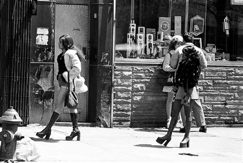 vintage everyday black and white photographs of street scenes in new york city in the 1970s new