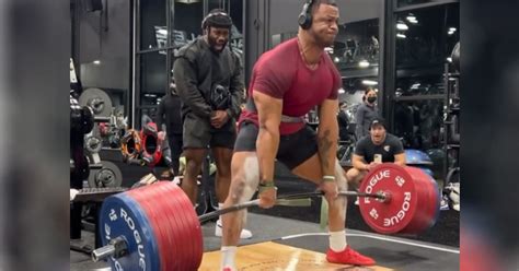 Jamal Browner Attempts A Gargantuan 501 kg (1104.5 lbs) Deadlift In
