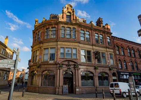 The home of all the latest leeds united news, player info, match stats and highlights, plus tickets, merchandise and more. Historic Leeds pub The Adelphi set to reopen after £ ...