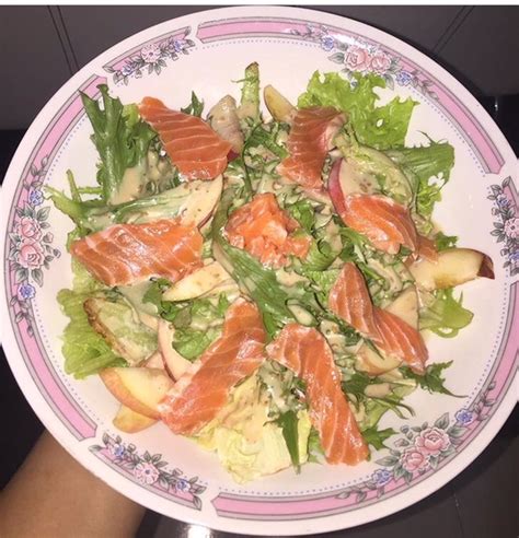 I also added capers, a few tablespoons of avocado mayo and a bit of greek. Chooyaya Secret Garden : Resepi Step by Step Salmon Sashimi With Peach Salad