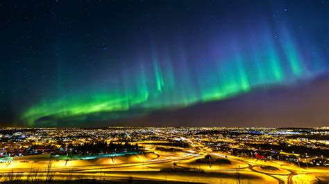 The Northern Lights Will Be Visible Across The Skies In Canada Tonight