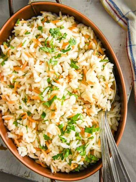 Turkish Rice With Raisins And Nuts Ic Pilav Give Recipe