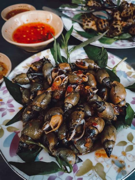 45 Of The Best Vietnamese Street Food Dishes Tinysg