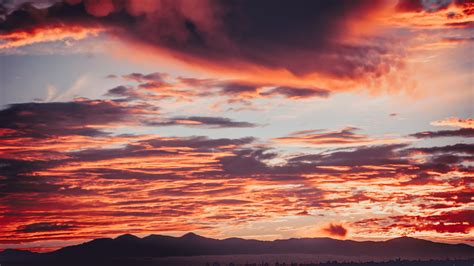 Download Wallpaper 3840x2160 Clouds Sunset Mountains